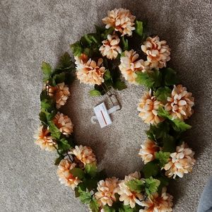 Ashland Fall Cream mum garland